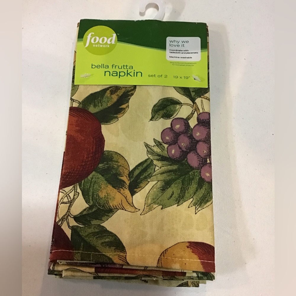THE FOOD NETWORK SET OF 2 NAPKINS NWT BELLA FRUTTA